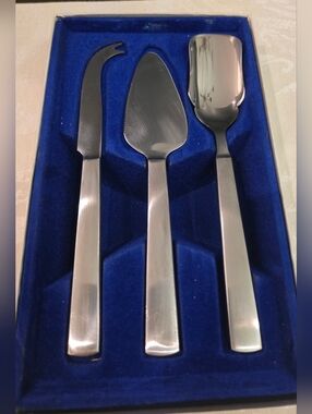 Italian Stainless Steel 3 Piece Cheese Knives Mid-century Modern